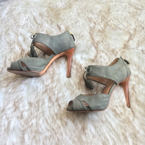 Talbots olive green leather heels with tassels - size 5 - Picture 2 of 6